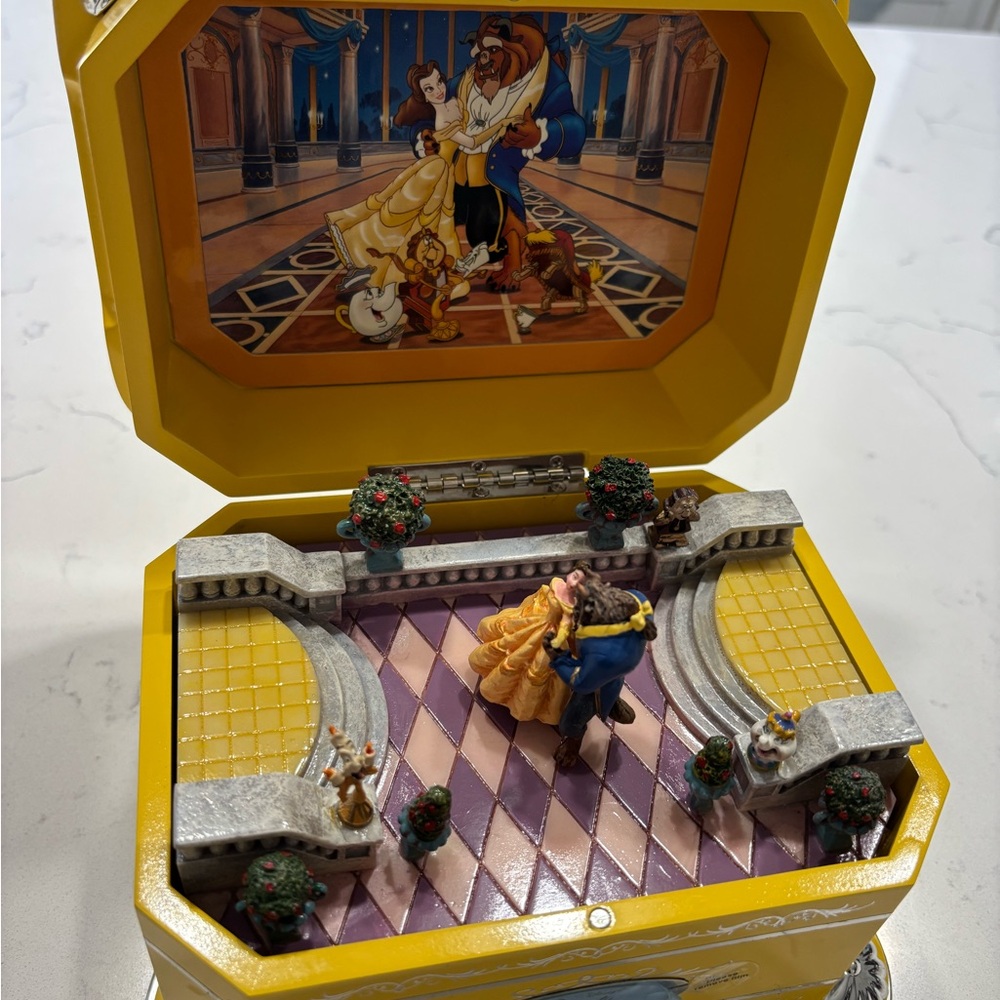 Disney Beauty and the Beast Musical Box - collection